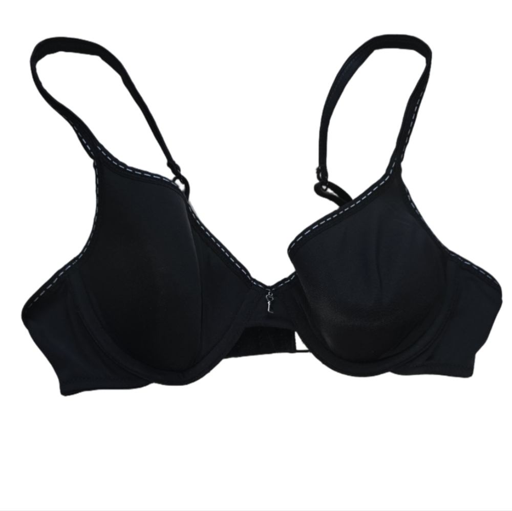 Warner's Black Underwire Bra with Contrast Stitching Accent